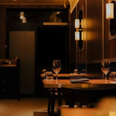 STH Restaurant