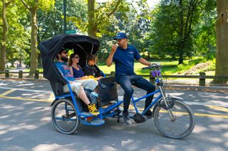 Central Park Film Spots and Celebrity Homes Pedicab Tour