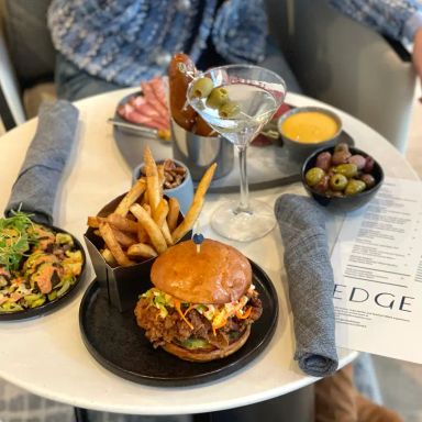 EDGE Restaurant & Bar