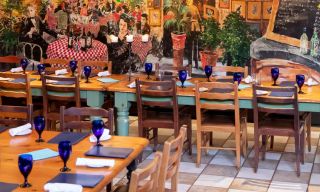 Dels Italian Kitchen