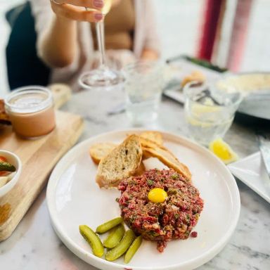 Amélie Café and Wine Bar
