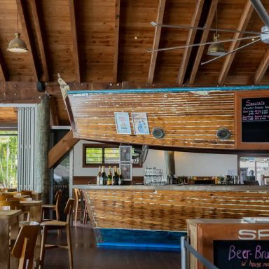 Northerlies Beach Bar and Grill - Airlie Beach