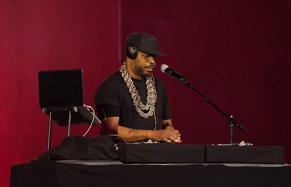 Sunday Jamz W/ DJ Scratch