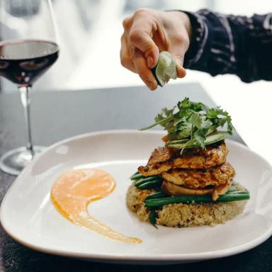 Moxies - Vaughan Colossus