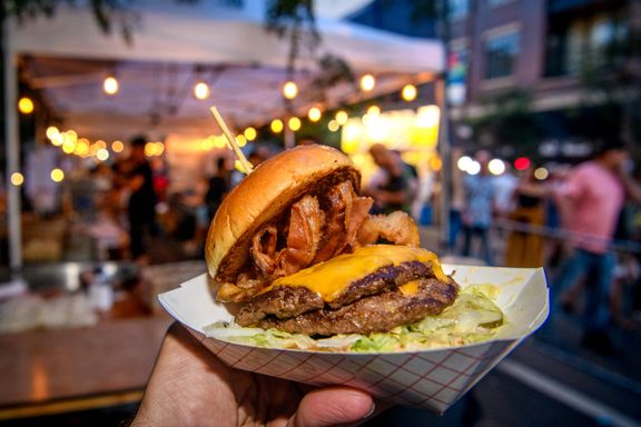 19th Annual Roscoe Village Burger Fest