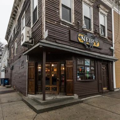 Neir's Tavern