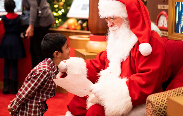 Santa Brunch at Pinstripes Topanga