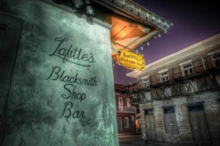 New Orleans Killers & Thrillers – True Crime Walking Tour
