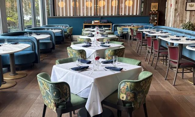 White Oak Kitchen & Cocktails