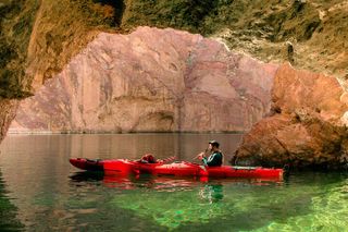 Emerald Cave Kayak Tour with Hoover Dam Views, Lunch and Shuttle