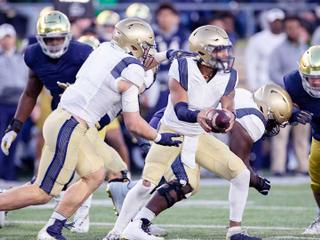 Memphis Tigers at Navy Midshipmen Football