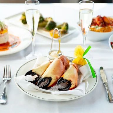 Truluck's - Ocean's Finest Seafood & Crab - Plano