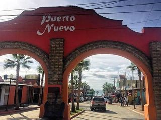 Tour from San Diego to Rosarito / Portales / Puerto Nuevo Lobster