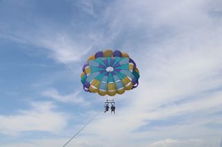 Xtreme H2o Parasailing Departing Adjacent to Crab Island