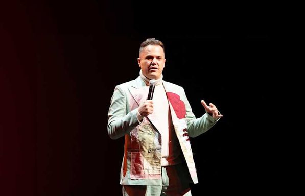 Jeff Arcuri: Whole Wide World Tour