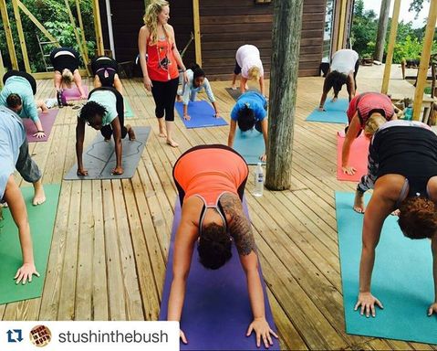 YOGA & BRUNCH