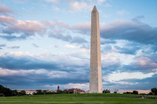 Skip-the-Line Washington Monument Tickets + Self Guided Book