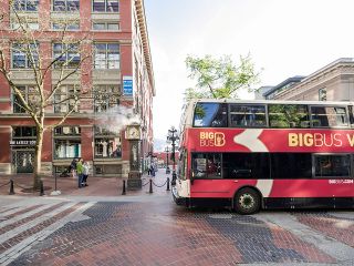 Vancouver: 24 or 48-Hour Hop-On Hop-Off Sightseeing Bus Pass 