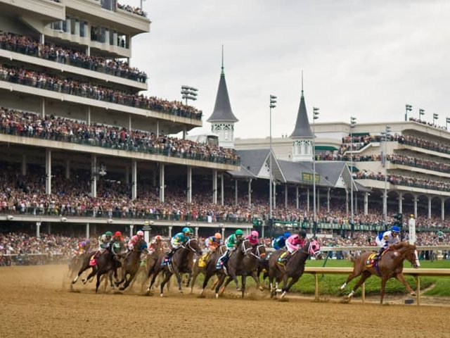 Churchill Downs Racing