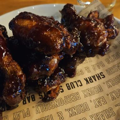 Shark Club Sports Bar & Grill - Deerfoot