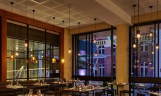 Lennons Restaurant & Bar