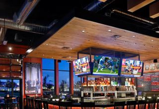 BJ's Restaurant & Brewhouse - OKC Outlets