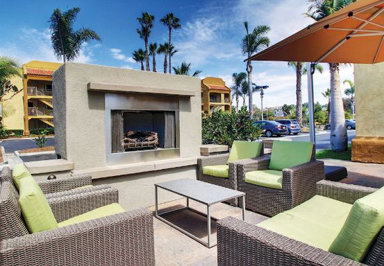 La Quinta Inn & Suites by Wyndham Carlsbad