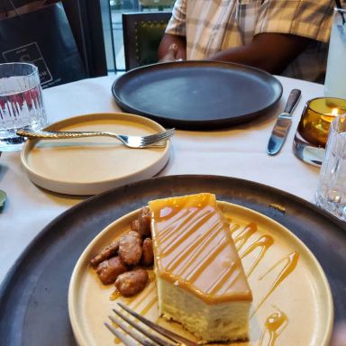 SwitcHouse Restaurant at Marriott CityPlace At Springwoods Village