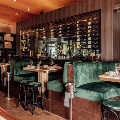 CRU Bar & Cellar