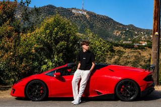 30-Minute Driving Tour: Explore Hollywood in a Lamborghini