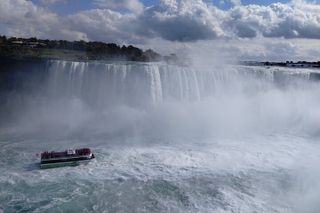 USA Maid of the Mist Boat ride with Guided Tour