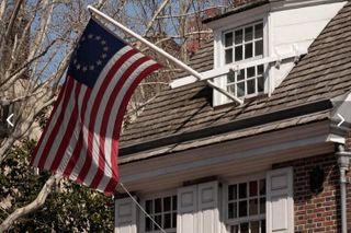 Historical Early America Tour in Philadelphia (Center City East)