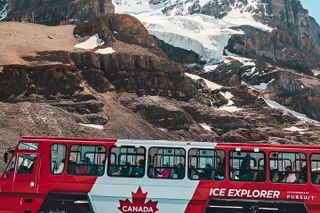 Icefields Parkway Tour: Glaciers, Lakes, Adventure and Skywalk