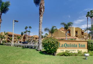 La Quinta Inn & Suites by Wyndham Carlsbad