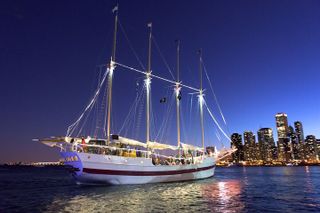 Sail on Tall Ship Windy, join us for our "Chicago Skyline Sail"