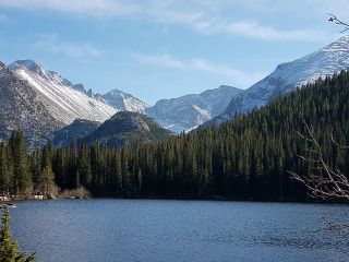 Rocky Mountain National Park and Estes Park Tour from Denver Winter and Spring