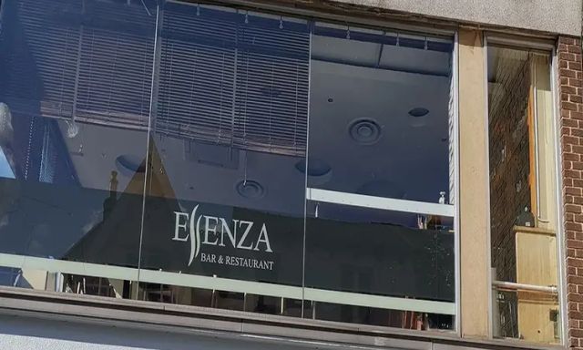Essenza Bar & Restaurant