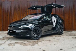 Arrival Private Transfer from Las Vegas Airport to Las Vegas by electric vehicle