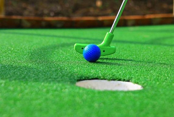 Railway 1856 Ultimate Mini Golf