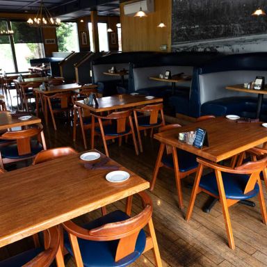 Rivershore Bar & Grill