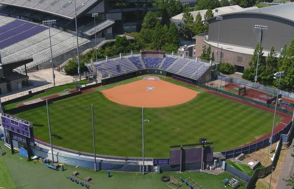 North Dakota Fighting Hawks at Washington Huskies Softball