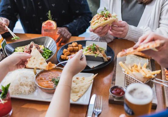 Vancouver Canucks Bar & Grill - Vancouver International Airport, Transborder Concourse E