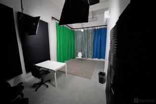 Intimate Photo/Film Studio at Shoreline Studios