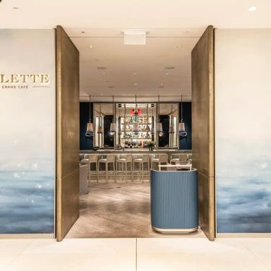 Holts Café Vancouver