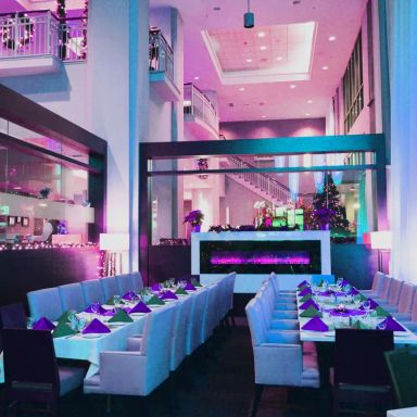The Wild Fig - Executive Plaza Hotel Coquitlam