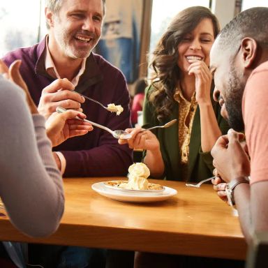 BJ's Restaurant & Brewhouse - Cottonwood Mall