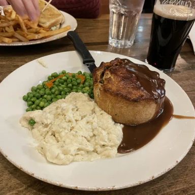 Fionn MacCool's - Hamilton