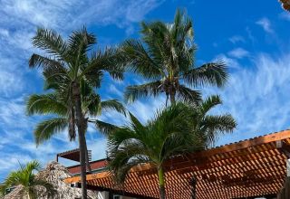 Tropical Escape Restaurant & Bar