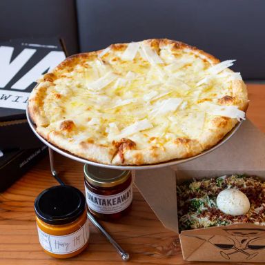 UNA pizza + wine Calgary: University District