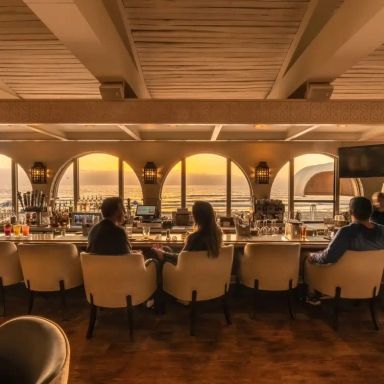 The Shores Restaurant - La Jolla Shores Hotel